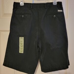 Dockers Men's Size 32 WaistBlack Pleated Front Shorts - NEW